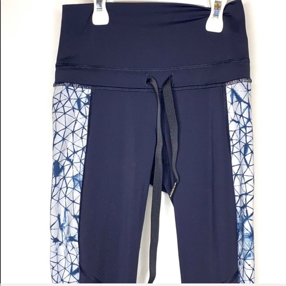 Lululemon Retreat 7/8 Leggings Size 0 - Picture 5 of 8